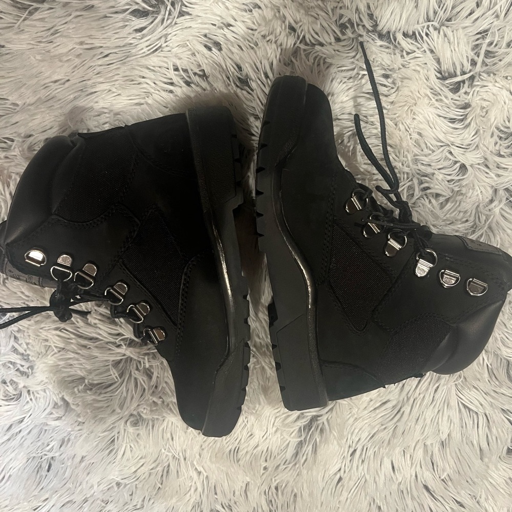 Timberland Black and Silver Boots Classic Design